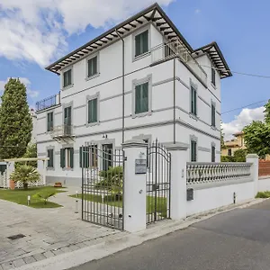 Relais Paradise Bed & Breakfast Pisa